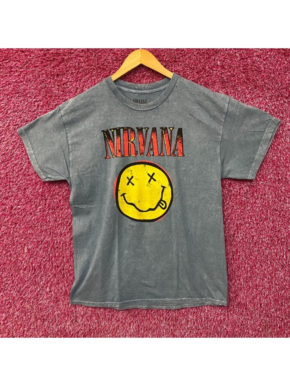 Nirvana Nevermind Smiley Logo Grunge T-Shirt Large